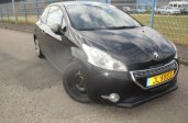PEUGEOT 208 1.6 HDI 3P-OCCASION
