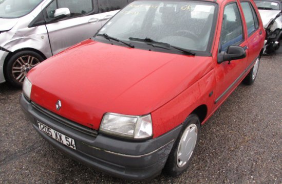RENAULT CLIO 1.4 I 5P