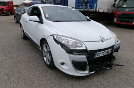 RENAULT MEGANE COUPE 1.9 DCI 3P