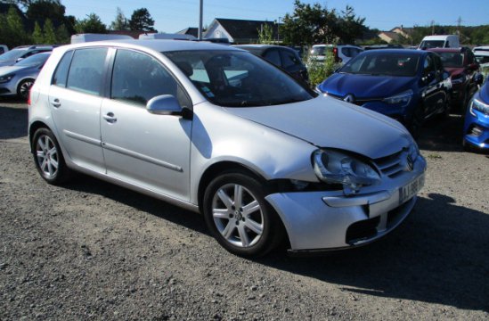 VOLKSWAGEN GOLF 1.9 TDI 5P