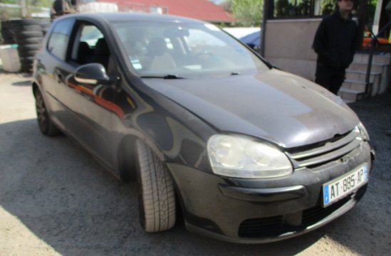 VOLKSWAGEN GOLF 1.9 TDI 3P