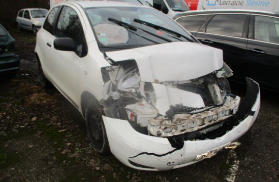 TOYOTA YARIS 1.0 VVTI 3P