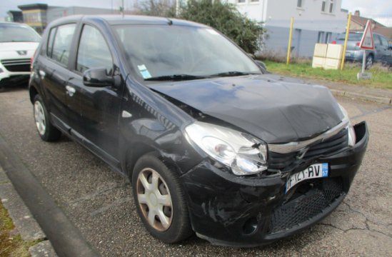 DACIA SANDERO 1.6 I ETHANOL 5P