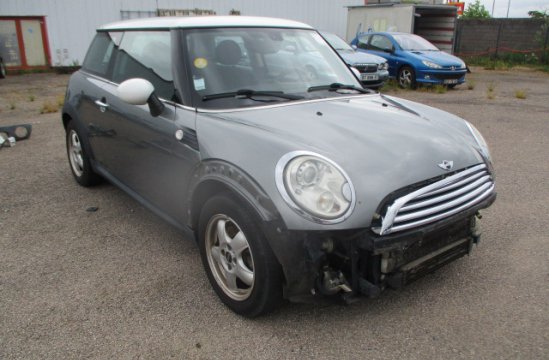 MINI COOPER 1.6 D 3P