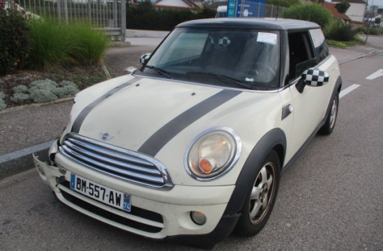 MINI COOPER 1.6 D 3P