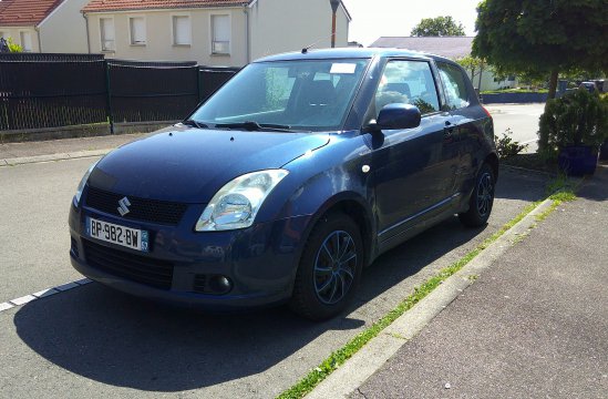 SUZUKI SWIFT 1.3 I 3P