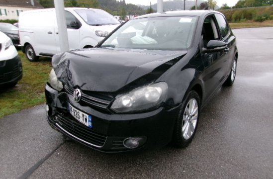 VOLKSWAGEN GOLF 1.6 TDI 3P