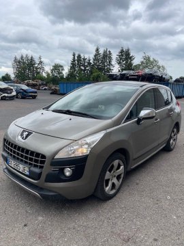 PEUGEOT 3008 2.0 HDI 5P