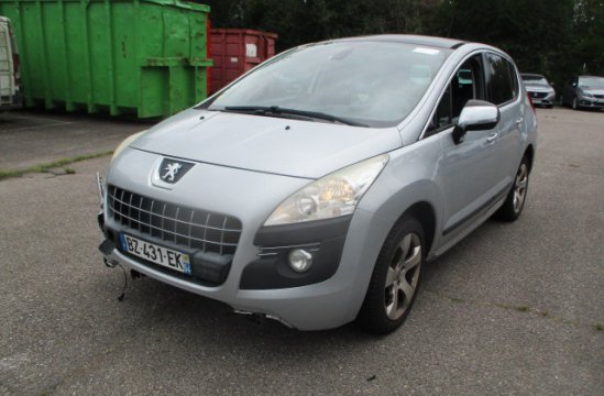 PEUGEOT 3008 1.6 HDI 5P