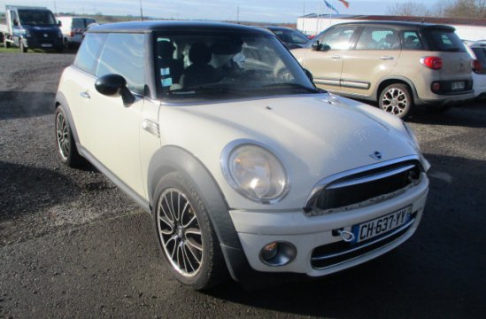 MINI COOPER 1.6 D 3P