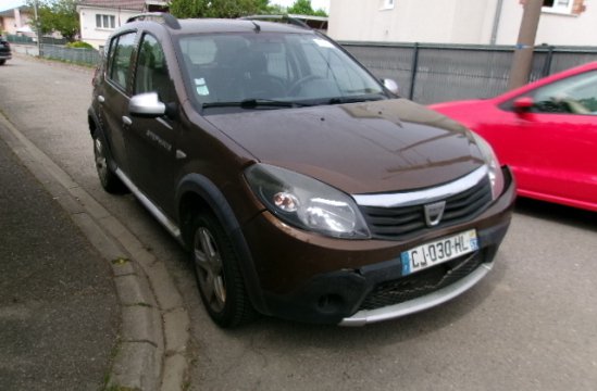 DACIA SANDERO STEPWAY 1.6 ETHANOL 5P