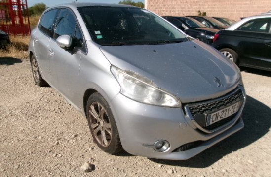 PEUGEOT 208 1.6 HDI 5P