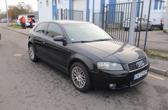 AUDI A3 1.6 I 3P