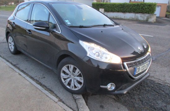 PEUGEOT 208 1.6 HDI 5P