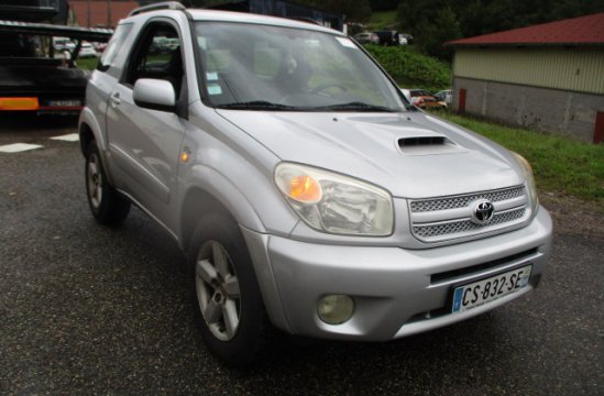 TOYOTA RAV4 2.0 D-4D 4X4 3P