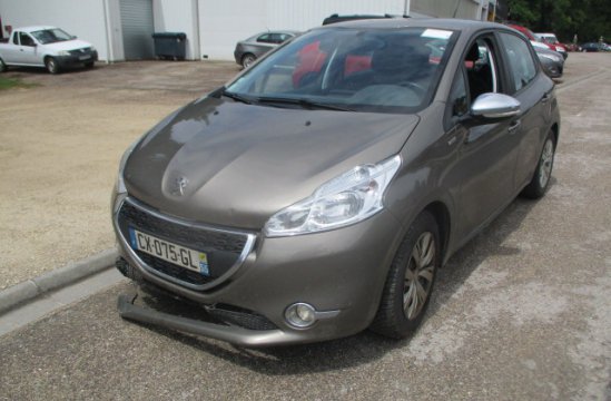 PEUGEOT 208 1.2 VTI 5P