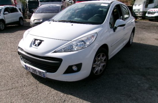 PEUGEOT 207 1.4 I 5P