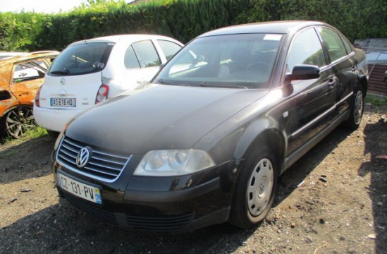 VOLKSWAGEN PASSAT 1.9 TDI 4P