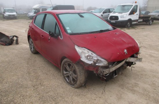 PEUGEOT 208 1.6 HDI 5P