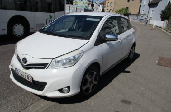 TOYOTA YARIS 1.4 D-4D 5P