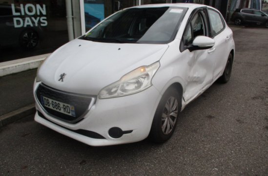 PEUGEOT 208 1.4 HDI 5P