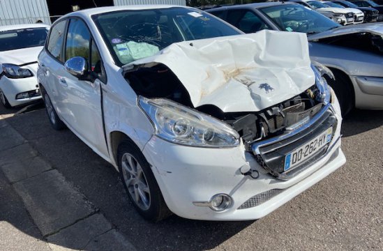 PEUGEOT 208 1.2 VTI 5P