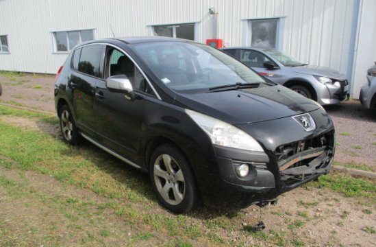 PEUGEOT 3008 2.0 HDI 5P