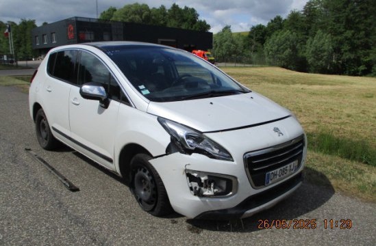 PEUGEOT 3008 1.6 HDI 5P