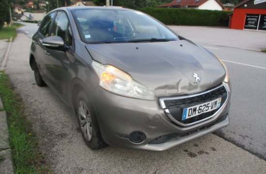 PEUGEOT 208 1.2 VTI 5P