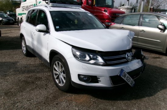 VOLKSWAGEN TIGUAN 2.0 TDI 5P