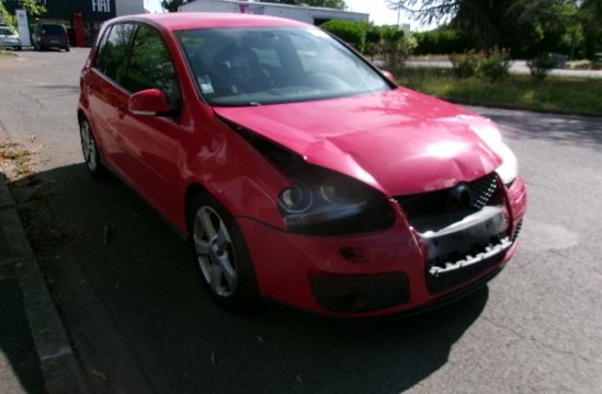 VOLKSWAGEN GOLF GTI 2.0 TFSI 5P