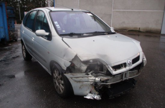 RENAULT SCENIC 1.6 I BA 5P