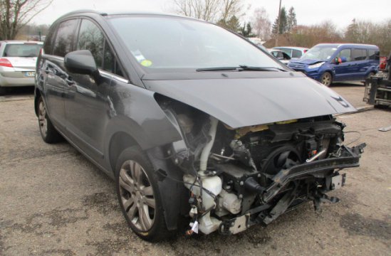 PEUGEOT 5008 HYBRID 2.0 HDI 5P