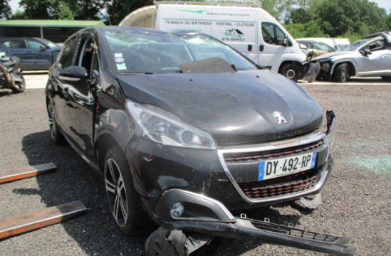 PEUGEOT 208 1.2 I 5P