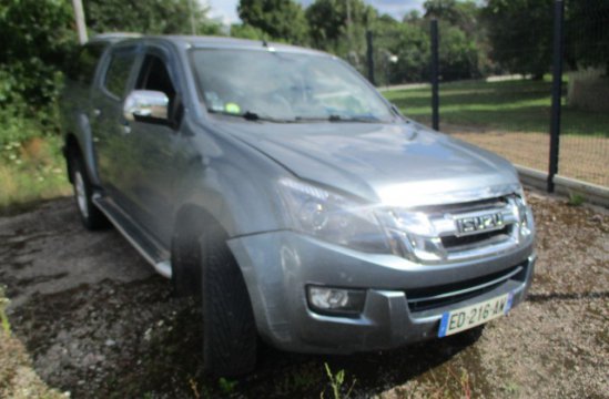 ISUZU D-MAX 2.5 D BA 4X4 4P