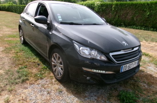 PEUGEOT 308 1.2 VTI 5P