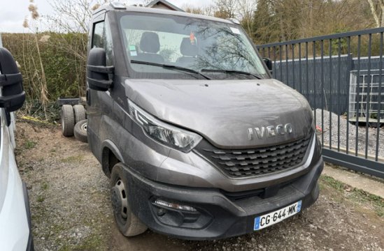 IVECO DAILY 3.0 D 2P (CHASSI NU)