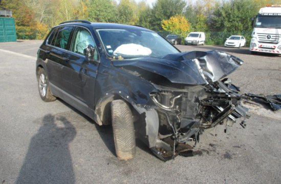 VOLKSWAGEN TIGUAN 2.0 TDI BA 5P