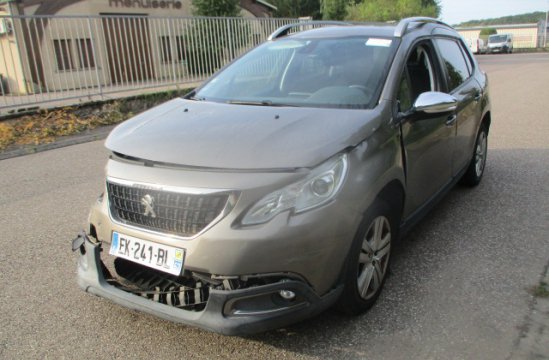 PEUGEOT 2008 1.2 I 5P