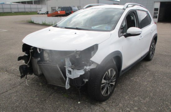 PEUGEOT 2008 1.2 I 5P