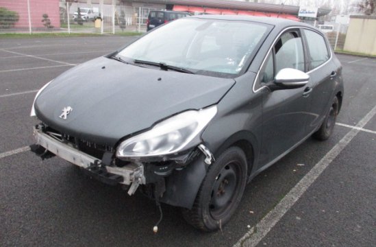 PEUGEOT 208 1.2 I 5P