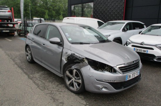 PEUGEOT 308 1.2 I 5P