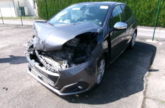 PEUGEOT 208 1.6 HDI 5P