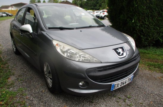 PEUGEOT 207 1.4 I 5P