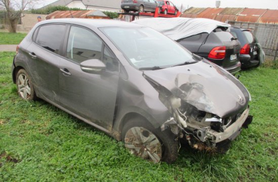 PEUGEOT 208 1.6 HDI 5P