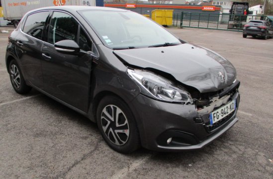 PEUGEOT 208 1.5 HDI 5P
