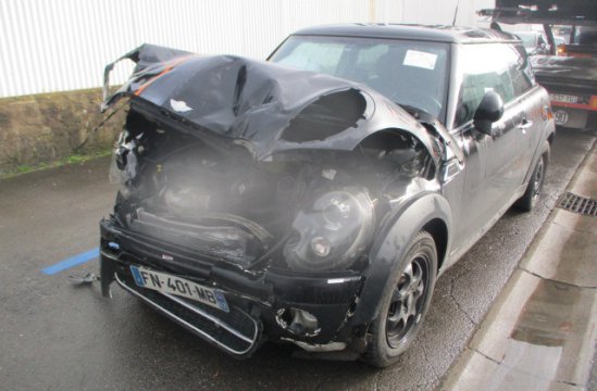 MINI COOPER 1.6 I 3P