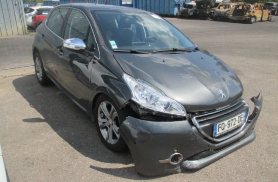 PEUGEOT 208 1.6 I 5P