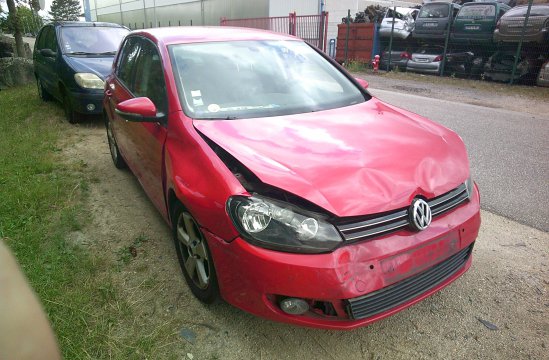 VOLKSWAGEN GOLF 1.6 TDI 5P