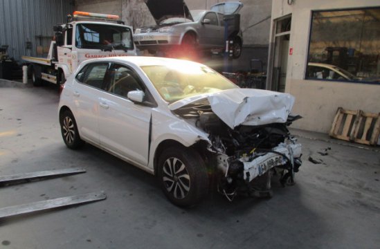 VOLKSWAGEN POLO 1.0 TSI BA 5P
